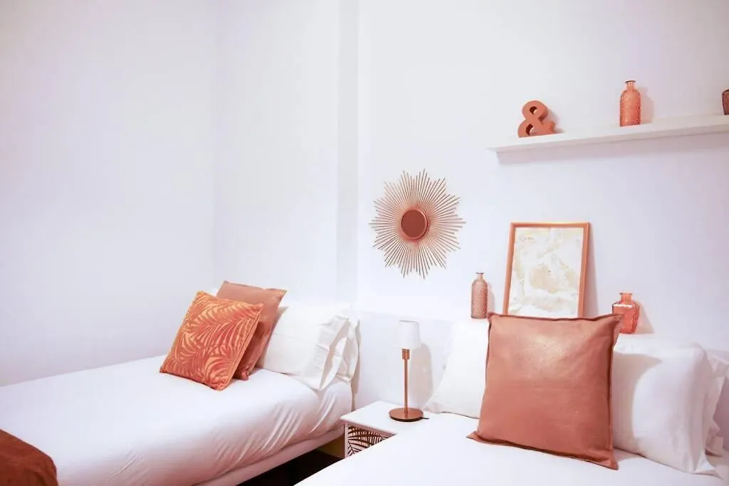 Stay U-Nique Apartments Lluca Barcellona Spagna