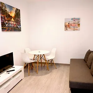 Homenfun Les Corts Appartement